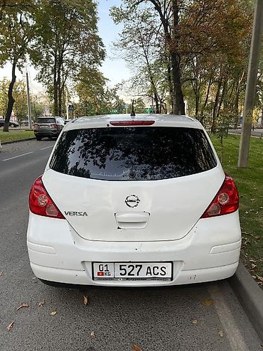 Nissan: Nissan Tiida: 2006 г., 2 л, Механика, Бензин, Хэтчбэк — 7