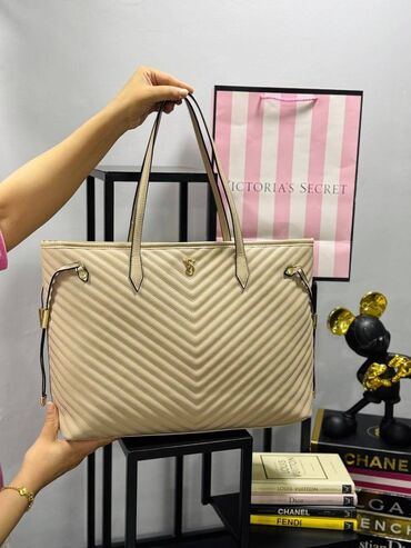 Çiyin çantası, Louis Vuitton, Yeni
