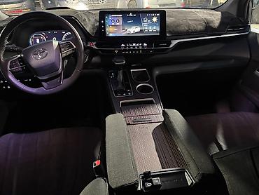 минивен гибрид: Toyota Granvia: 2024 г., 2.4 л, Автомат, Гибрид, Минивэн — 5
