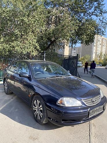 Toyota Avensis: 2001 г., Бензин, Хэтчбэк