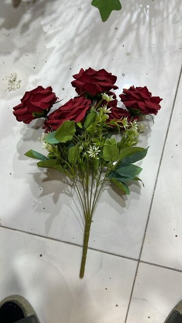 Süni güllər: Məhsul: Dekorativ süni gül kompozisiyaları və vazo/qablar - Yumşaq -da lalafo.az — 17 Süni güllər: Məhsul: Dekorativ süni gül kompozisiyaları və vazo/qablar - Yumşaq — 17