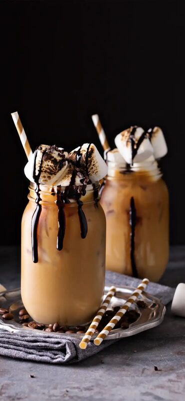 ханимага кофе: Айс-кофе с маршмеллоу и шоколадным соусом - Охлажденный кофейный