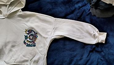 hudi: Ağ oversize hoodie satılır, ölçü S. Az geyinilib, əla vəziyyətdədir — 5