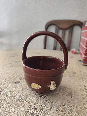 acar qabı: KIL markalı keramik qab – qəhvəyi şirli, tutacaqlı dekorativ “səbət” — 4