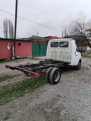 Yük maşınları: QAZ 2000 il, motor 2.4 l — 7