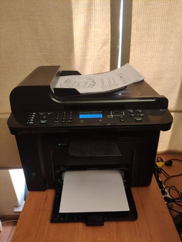 joystick komputer: Принтер HP Laserjet 1536 DNF
LAN 
USB