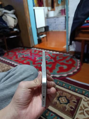 деревянные чехлы: IPhone 13, Б/у, 128 ГБ, Белый, Защитное стекло, Чехол, Коробка, 86 % — 3