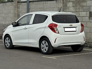 Продажа авто: Chevrolet Spark: 2018 г., 1 л, Вариатор, Бензин, Хэтчбэк — 2