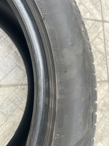 Шины: Шины 285 / 45 / R 22, Лето, Б/у, Комплект, Япония, Bridgestone