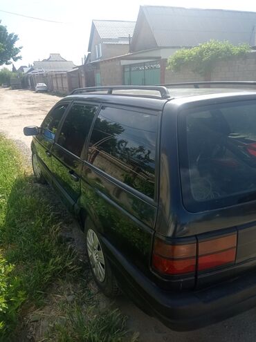 Volkswagen: Volkswagen Passat: 1994 г., 1.8 л, Механика, Бензин, Универсал