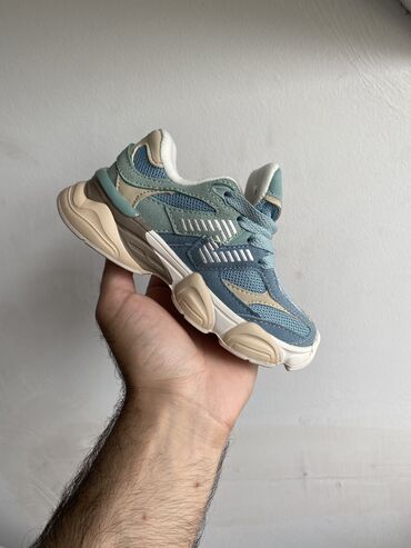 b köynəyi var: New Balance 9060 Kids

26-37 olcularə kimi var