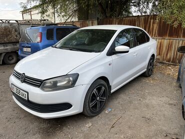 поло седан: Volkswagen Polo: 2015 г., 1.6 л, Автомат, Бензин, Седан