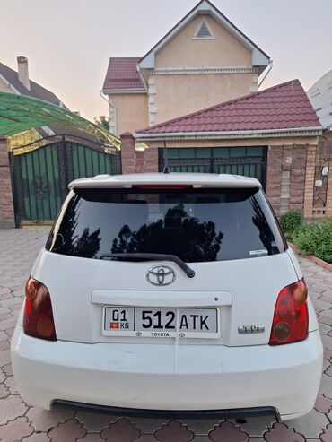 без мотора: Toyota Isis: 2003 г., 1.5 л, Автомат, Бензин, Хэтчбэк
