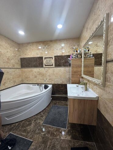 аренда квартиры подселение: 4 комнаты, 156 м²