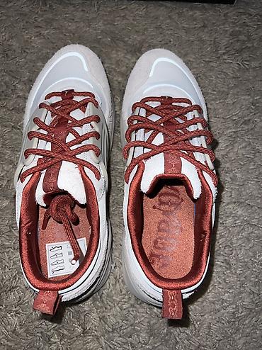 asics patike duboke: JORDAN Trunner O/S "Year of the Horse" br.44,5 cm 28,5 NOVO IQ1113 162 — 7