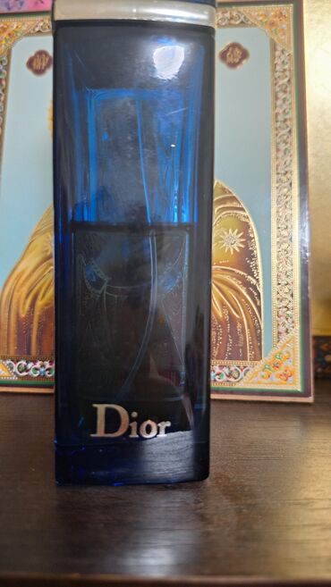 monton irena grahovac cene: Dior addict original naravno-imate batc na njemu jedan od najskupljih
