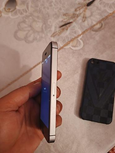 gaming qulaqciq: IPhone SE, 64 GB, Gümüşü, Barmaq izi — 5