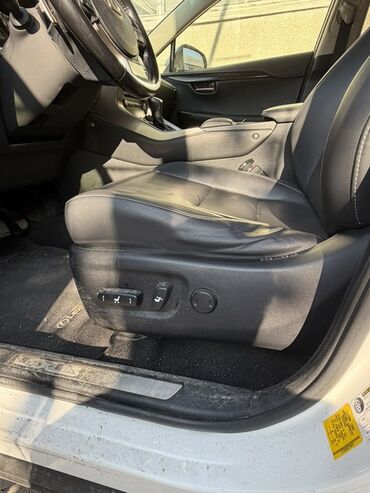 Lexus: Lexus NX: 2019 г., 2 л, Автомат, Бензин, Кроссовер — 11