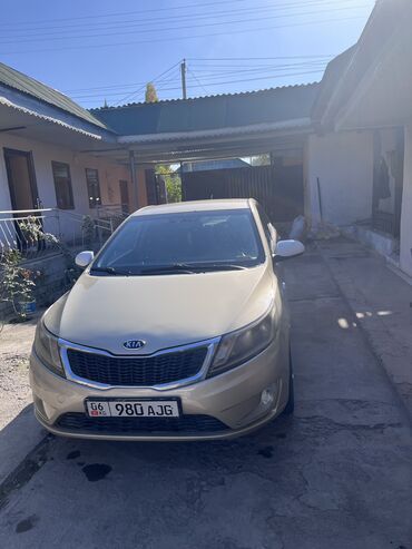 прожектор на машину: Kia Rio: 2012 г., 1.4 л, Механика, Бензин, Седан