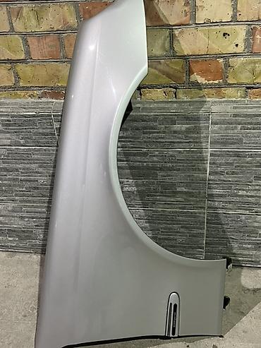 Крылья и комплектующие: Переднее правое крыло для автомобиля Mercedes-Benz 211 Оригинальная — 1