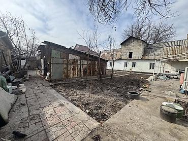 Продажа коттеджей и домов: Продаётся дом с приусадебным участком. 7,5 соток по документам и 10 — 2