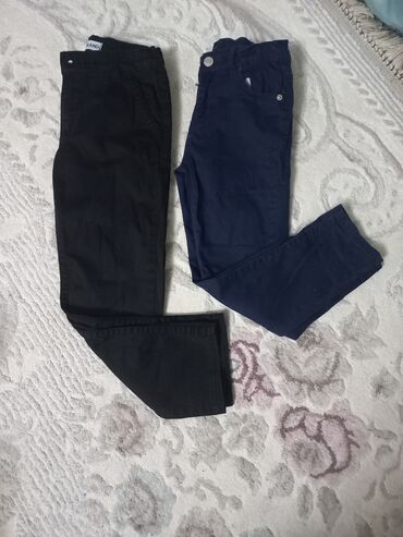 туфли мальчиковые: Джинсы и брюки, цвет - Черный, Б/у