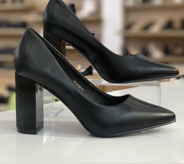 Salonke: Salonke, 40 — 10