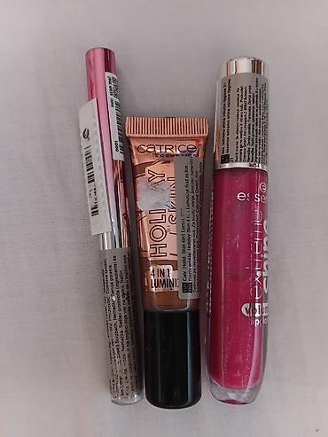 patike baletanke: Set šminke – 3 proizvoda za usne i lice - Essence Extreme Shine — 1
