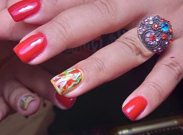 Manikür, pedikür: Manikür, Dırnaq qaynağı, Tipsi, Korreksiya — 3