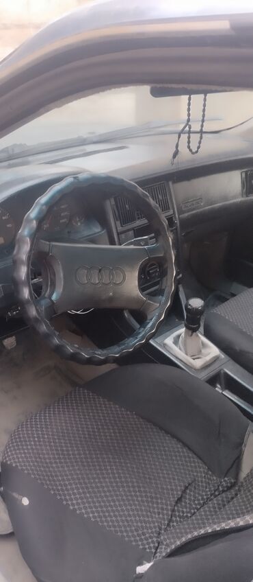 Audi: Audi 80: 1987 г., 1.8 л, Механика, Бензин, Седан