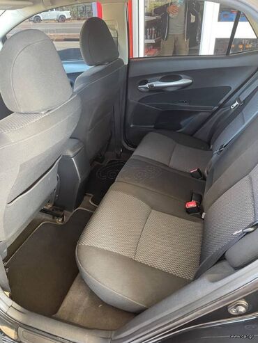 Toyota: Toyota Auris: 1.4 l. | 2011 έ. Χάτσμπακ — 9