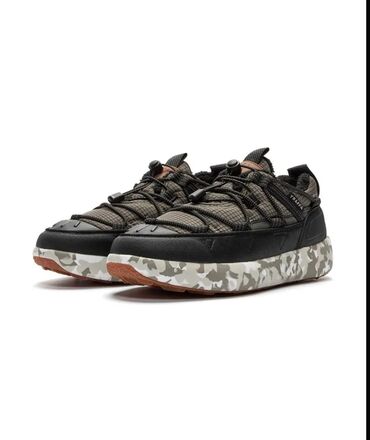 Krasofkalar və idman ayaqqabıları: Brend - TRAFFA HOSLEE Məhsul: Texniki üslublu uniseks idman, qış — 2