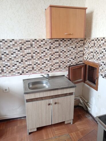 metbex mebli: Moyka dolabi. 35man. Tecili remontla bagli satilir.Unvan