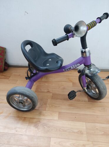 детское кресло на велосипед бишкек: Продаю велосипед 3-х колесный б/у . Состояние хорошее .Цена 1000