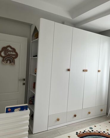Dolablar: Yeni, Açılan, 1 qapı Düz dolab, Qarderob, paltar dolabı, Türkiyə
