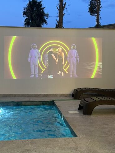 Həyət evləri və villaların satışı: Mərdəkan 5.5sotda ideal ərazidə Bravo marketin arxasında geniş — 40