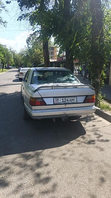 w124 e220: Mercedes-Benz W124: 1992 г., Механика, Седан — 1