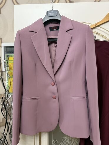 бархатные пиджаки женские: Женский жакет VERDA Couture, размер 42