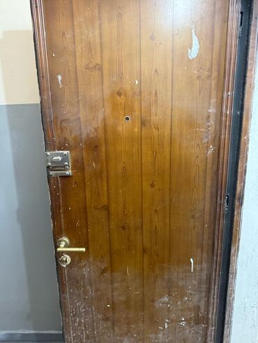 дверь бу пластик: Кире бериш эшик, Oak entrance door, Left-handed door механизми, Колдонулган, 206 * 88, Өзү алып кетүү