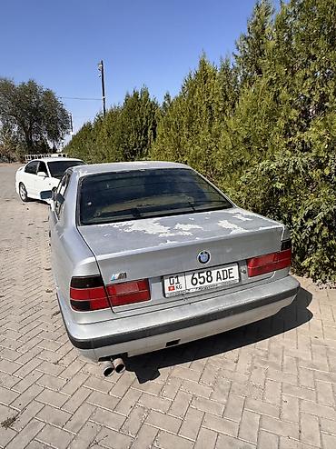 один владелиц: BMW 5 series: 1988 г., 2.5 л, Механика, Бензин, Седан — 2