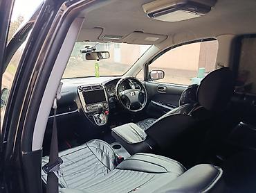 Honda: Honda Stream: 2004 г. — 18