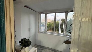 сниму 1 комнатную квартиру на долгий срок: 2 комнаты, 43 м², 4 этаж, Старый ремонт
