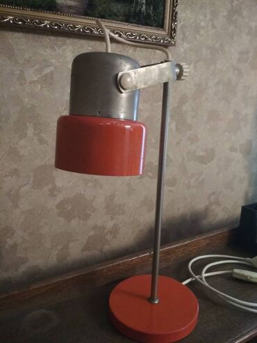 lampalar: Klassik qədimi stol lampası. Almaniya istehsalı. Sovet dövründən