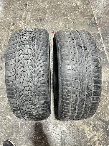 hankook: Пара зимних шин Hankook Winter i*cept evo2. - Размер: 235/45 R19 99V — 2