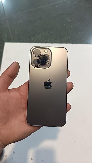 Apple iPhone: IPhone 15 Pro, Natural Titanium, Simsiz şarj — 1