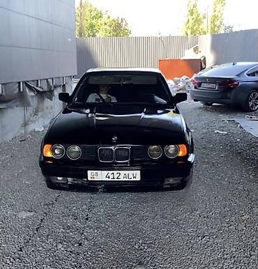 mers c class: BMW 5 series: 1991 г., 3 л, Механика, Бензин, Седан — 1