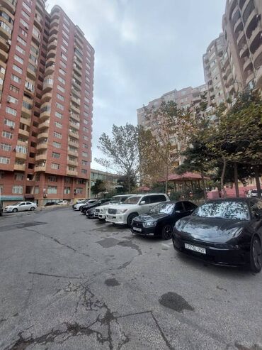 Uzunmüddətli kirayə mənzillər: ÇOX TƏCİLİ SUPER MƏNZƏRƏLİ. KİRAYƏ MƏNZİL Mənzil, Şəhərin mərkəzində — 25