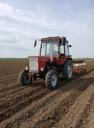Traktorlar: Başlıq: Salam qiymətlə bağlı narahat etmeyin qiymət sondur Təsvir — 4