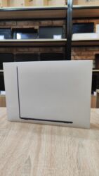 Настольные ПК и рабочие станции: Apple MacBook Air M4 (Yeni model) Xüsusiyyətlər: - Prosessor: Apple