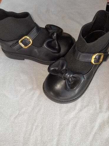 сапоги 29 размер: Продаю детские ботиночки фирмы I♡U. отличного качества. не промокают